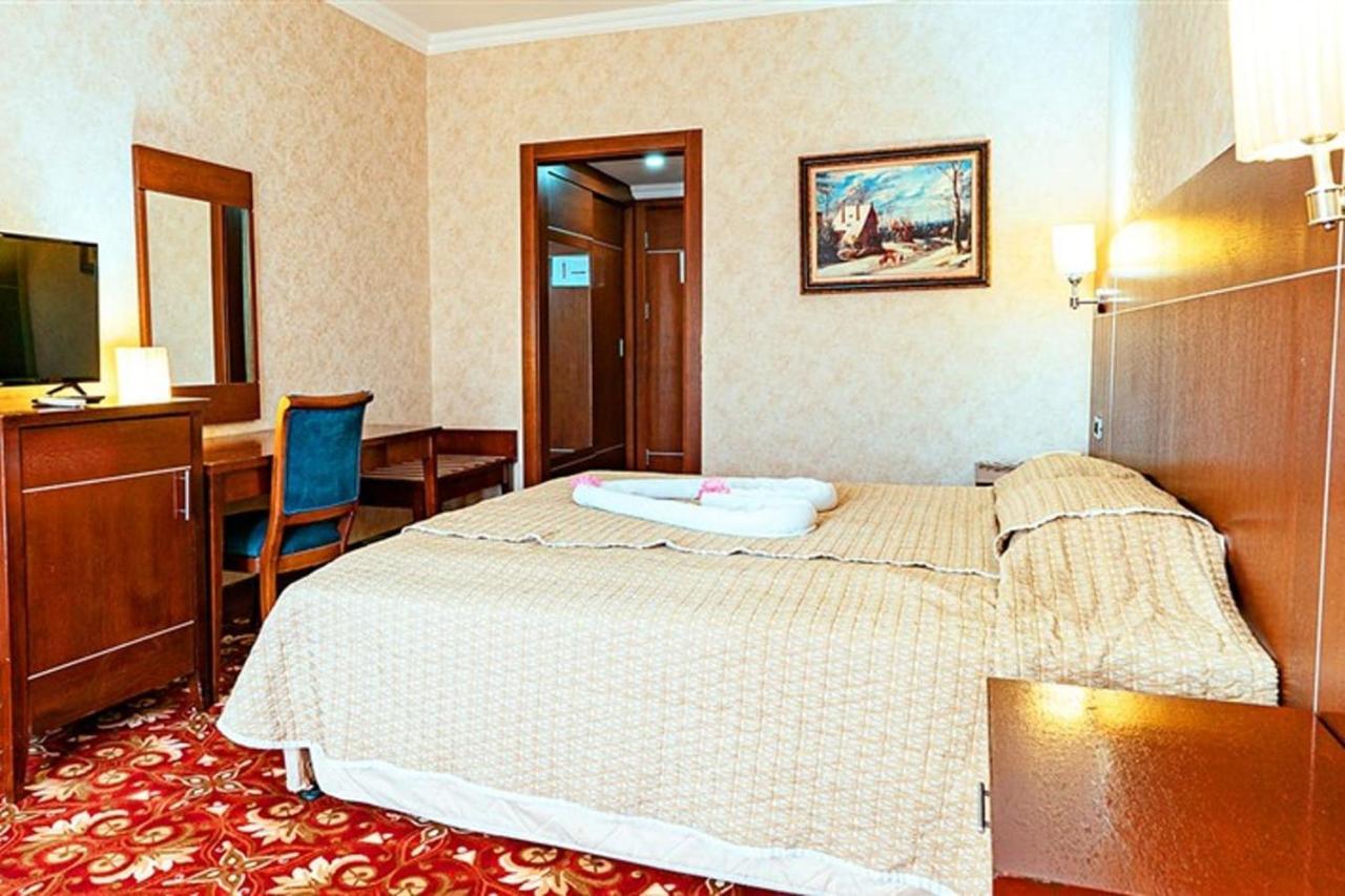 Queen Thermal Resort Hotel Emet ภายนอก รูปภาพ