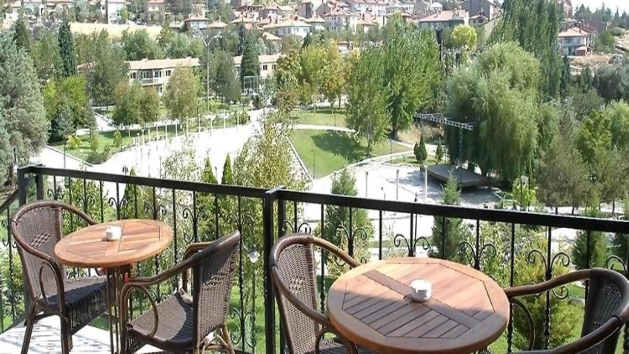 Queen Thermal Resort Hotel Emet ภายนอก รูปภาพ