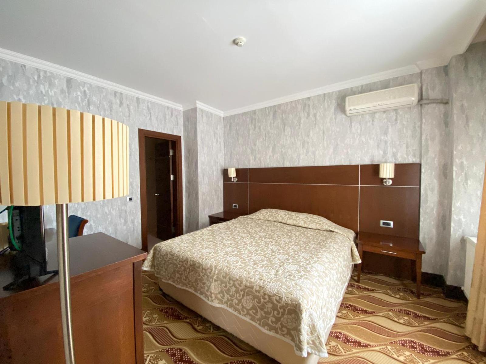Queen Thermal Resort Hotel Emet ภายนอก รูปภาพ
